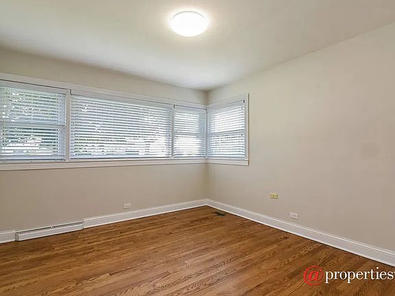 3rd image of 143 Thelin Ct
