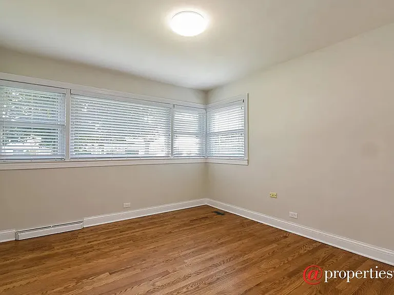 143 Thelin Ct — Photo 3
