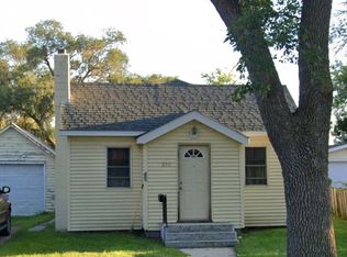 310 5th Ave SW, Watertown, SD 57201