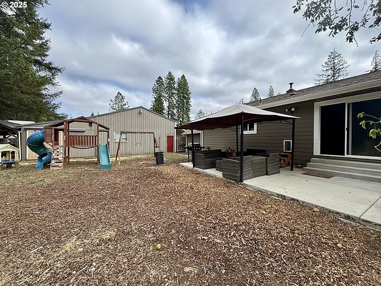 25371 Perkins Rd — Photo 27
