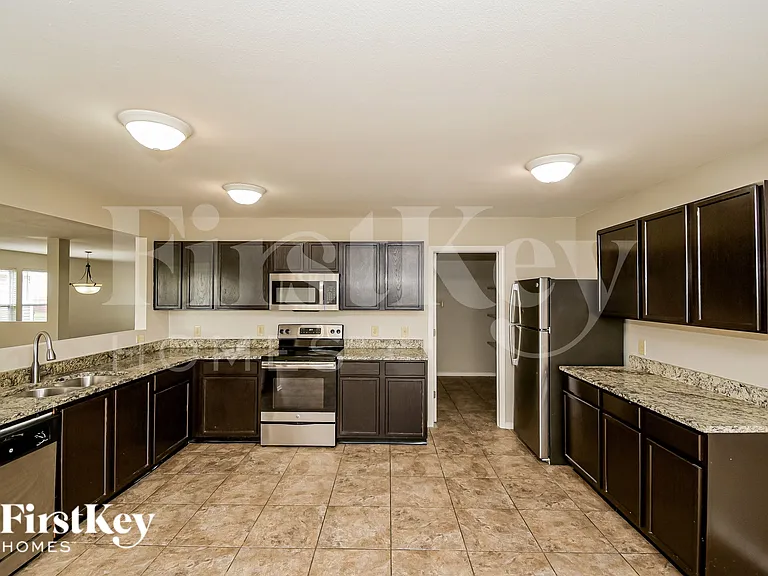 4260 Arches Ct — Photo 8