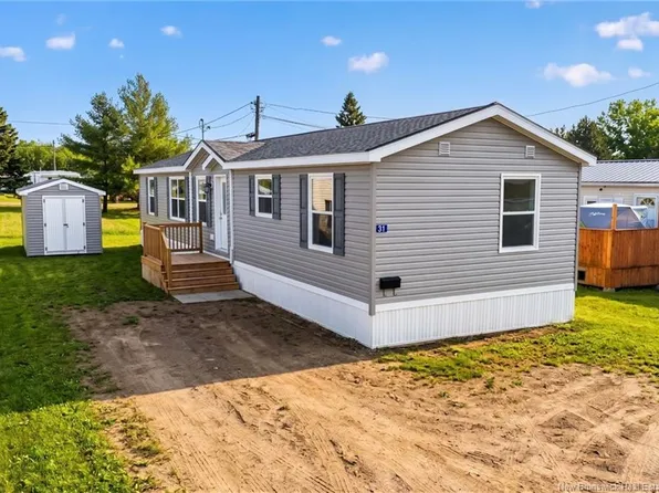 31 Gerald Blvd, Moncton, NB E1E 3T3