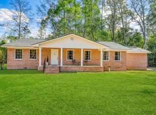 107 Roundcrest Dr, Thomasville, GA 31792