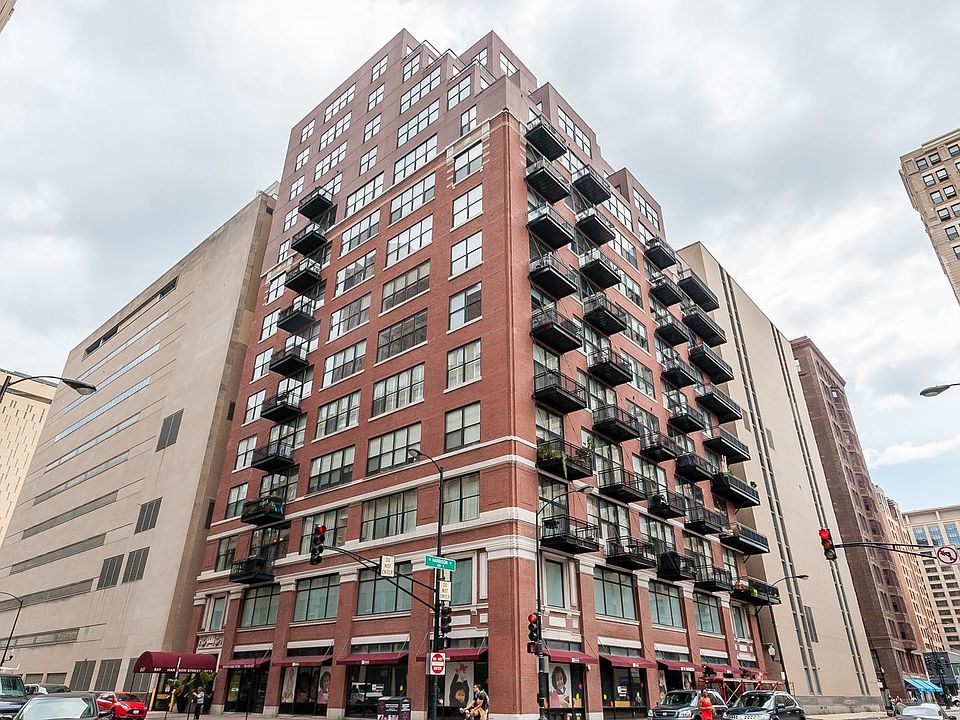 1st image of 547 S Clark St APT 502