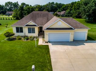 19724 Hidden Meadow Trl, Goshen, IN 46528