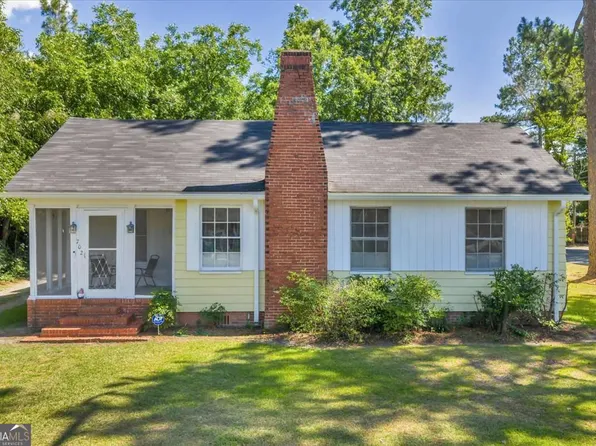 702 E 17th Ave, Cordele, GA 31015