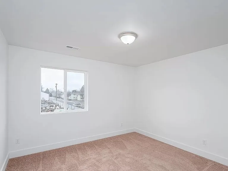 601 S Pine Ave #601 — Photo 16