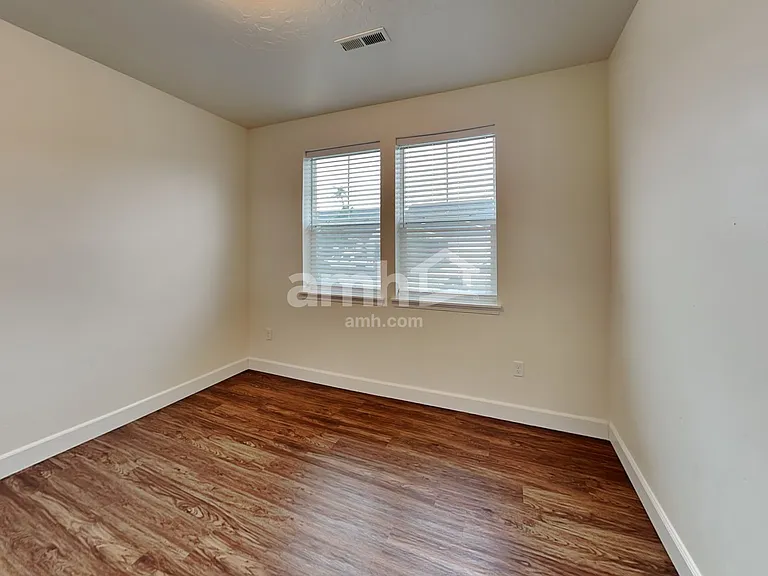 245 E Sicily Dr — Photo 24