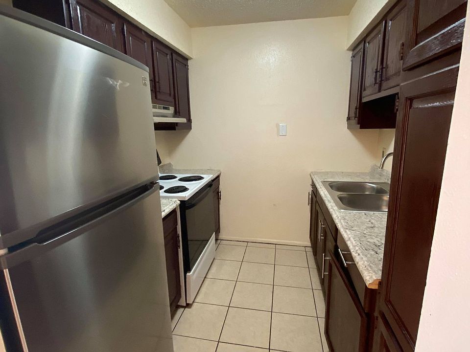 Nice 1BR and 2BR Apartments in PNGISD 881 Ridgewood Dr Port Neches TX Zillow
