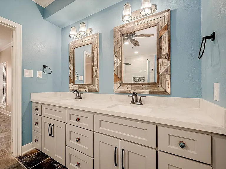 22114 Rockchester Dr — Photo 31