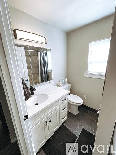 1st image of 1105 Lafayette St S #1