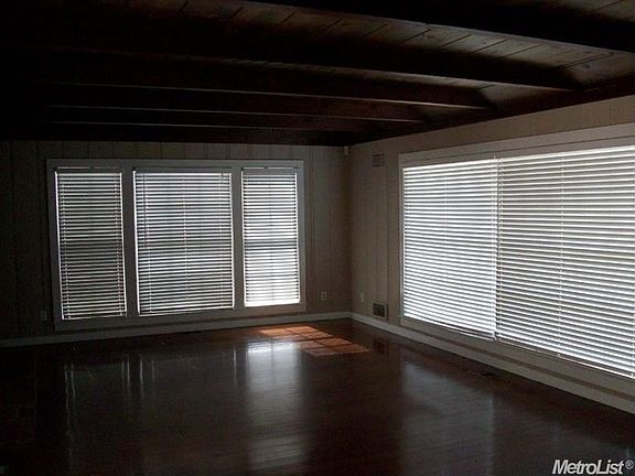 4th image of 436 Eureka Ave