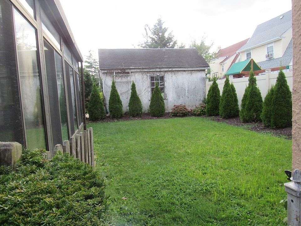2nd image of 11223 68th Rd