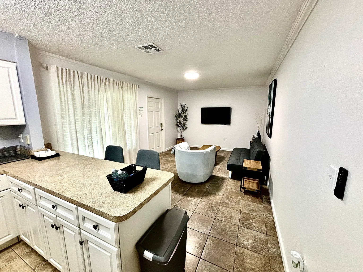 21150 Gertrude Ave — Photo 1