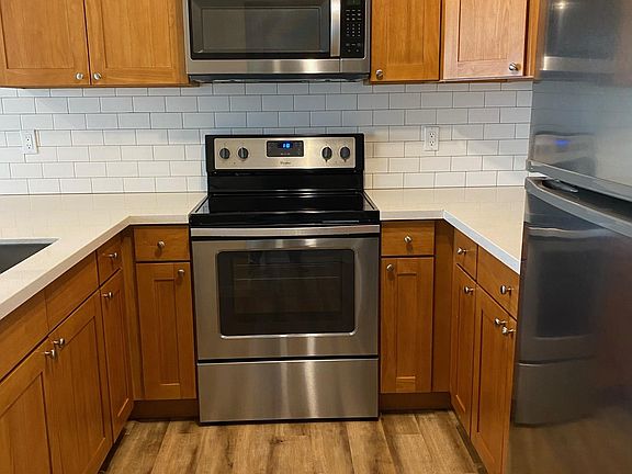 2nd image of 10138 NE 64th St #7