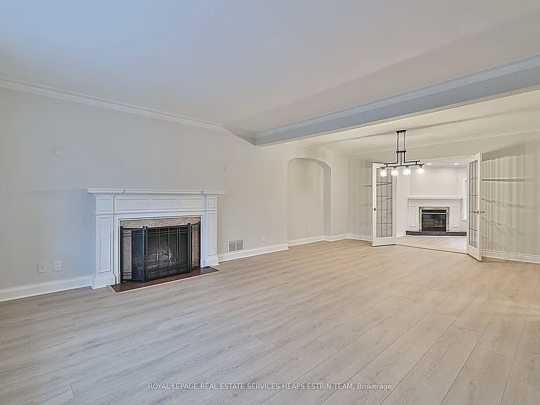 27 Southlea Ave — Photo 7
