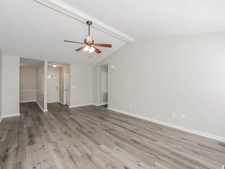 140 Jones Mill Rd — Photo 3