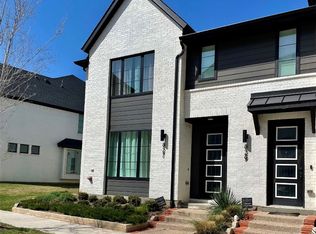 827 Crystal Oak Ln, Arlington, TX 76005