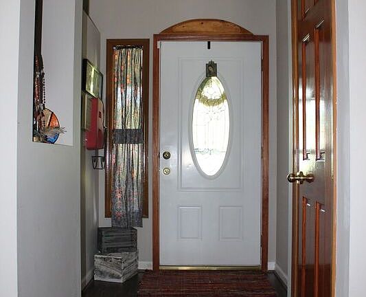 3rd image of 2449 Winterwood Cir W