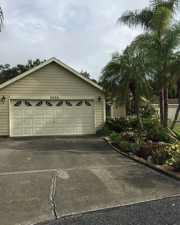 5025 82nd Way E