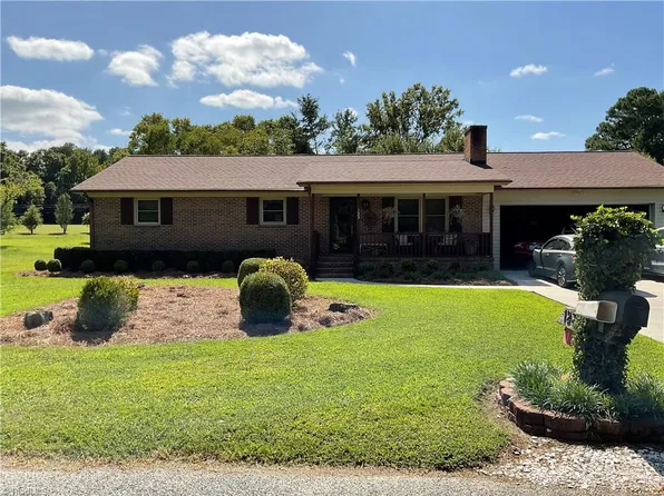 123 Hiatt Rd, Thomasville, NC 27360