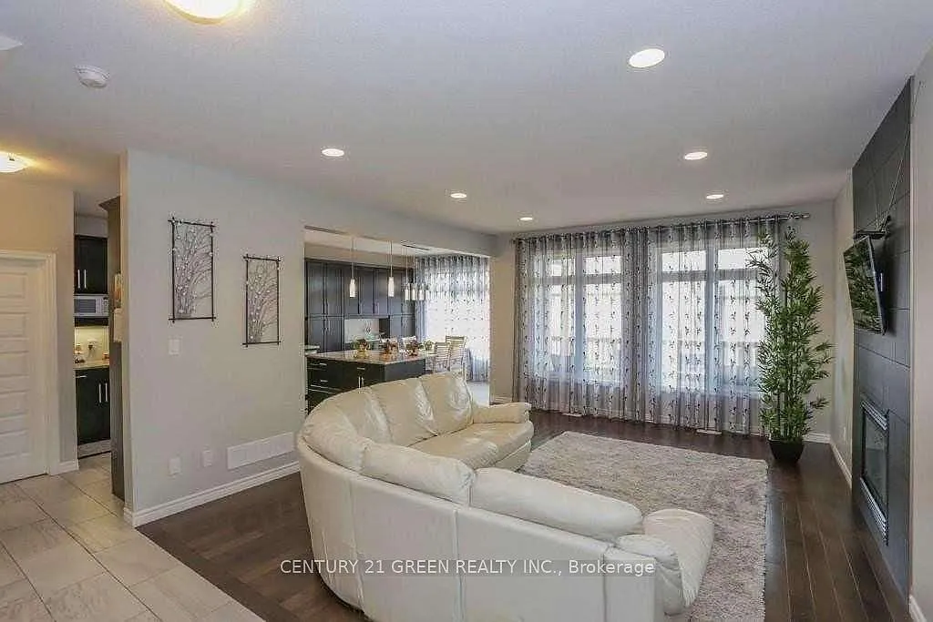 4 bed, $3,000 — Photo 4