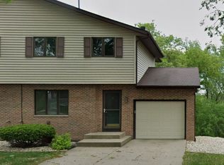 2875 Cimarron Trl, Madison, WI 53719