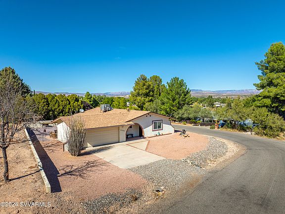 2nd image of 2394 Lariat Circle