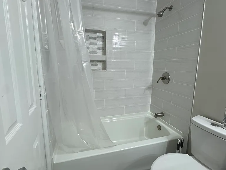 7801 Renaissance Ct — Photo 26