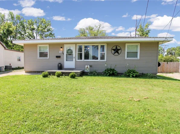 336 W Fryer Ave, Charleston, IL 61920