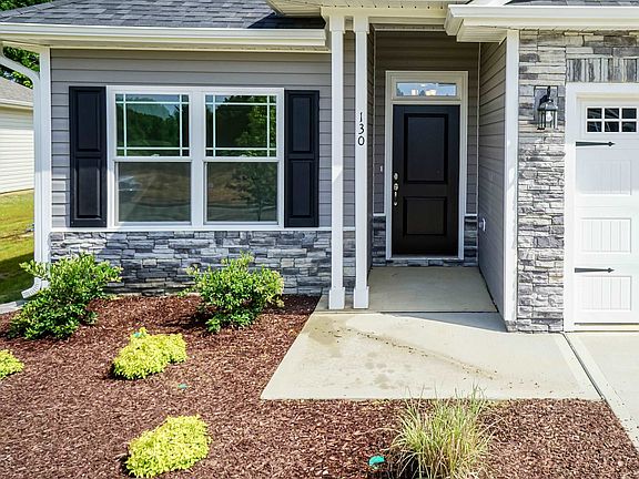 3rd image of 393 Whitetail Way