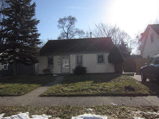 10651 Troy Ave photo 1