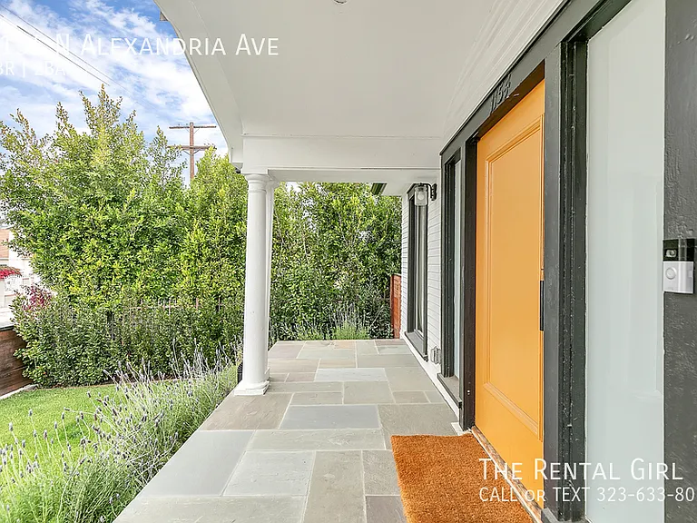 1154 N Alexandria Ave — Photo 37