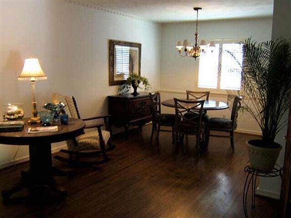 4th image of 10107 Lanshire Dr