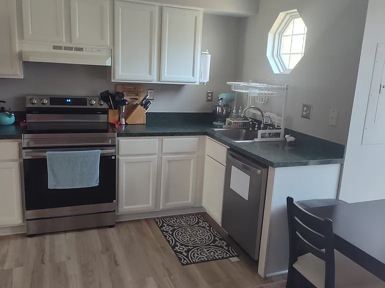 21085 Jenna Ct — Photo 2