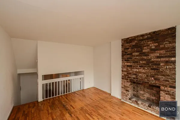 Rented by Bond New York | media 4