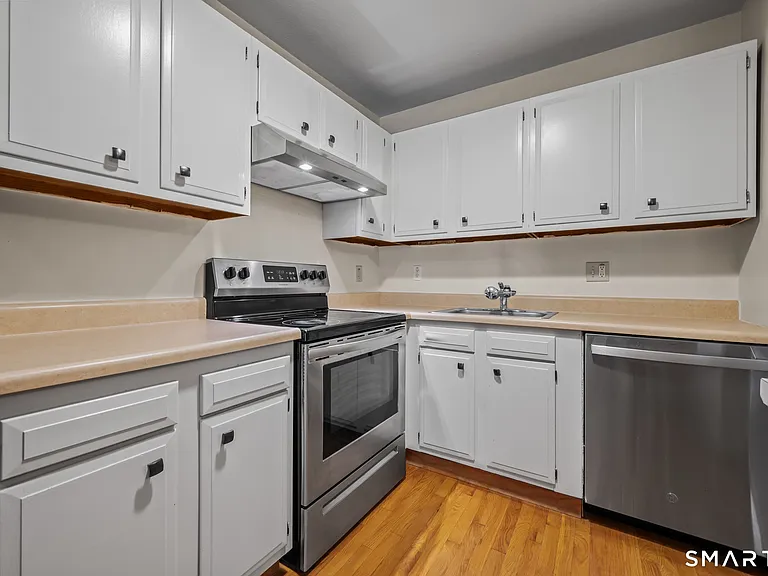 565 Talcottville Rd #1C5 — Photo 9