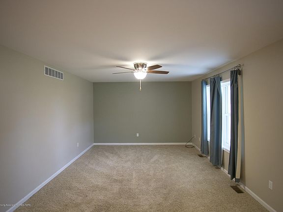 5th image of 12155 River Crest Dr