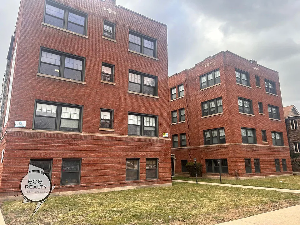 3252 Maple Ave
