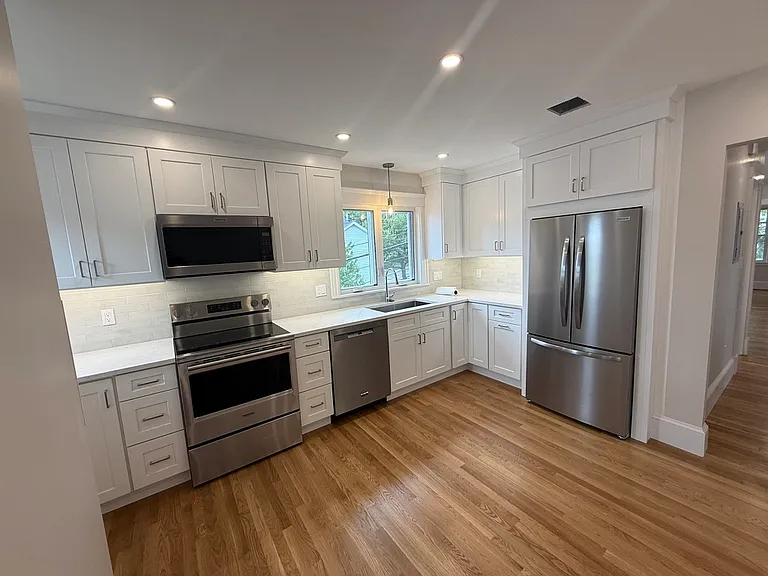 67 Walnut St #2 — Photo 1