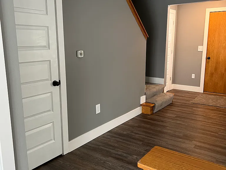 145 Laurie St — Photo 4