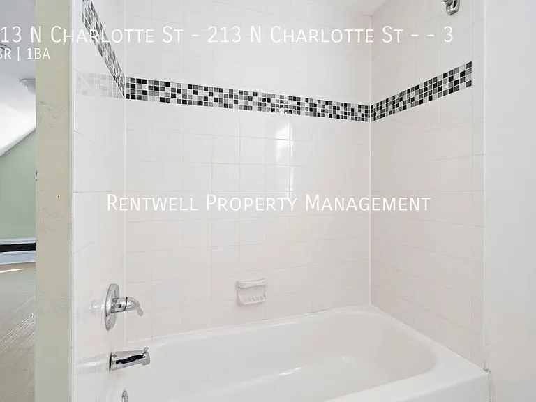 213 N Charlotte St #3 — Photo 15