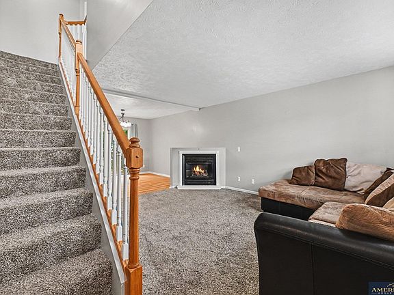 2nd image of 11115 Black St