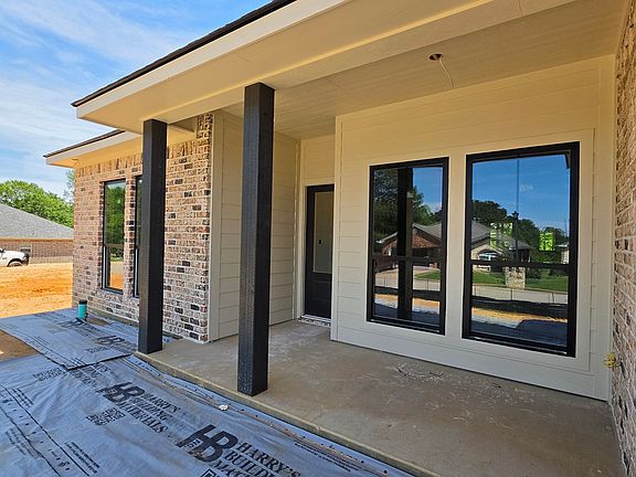 4th image of 1507 Eric Dr