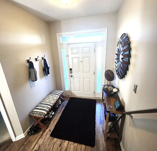1422 Independence Blvd — Photo 2