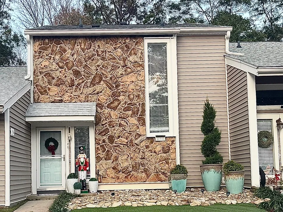 154 Seafarer Ln