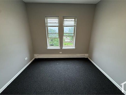 4th image of 5501 W Congress Pkwy