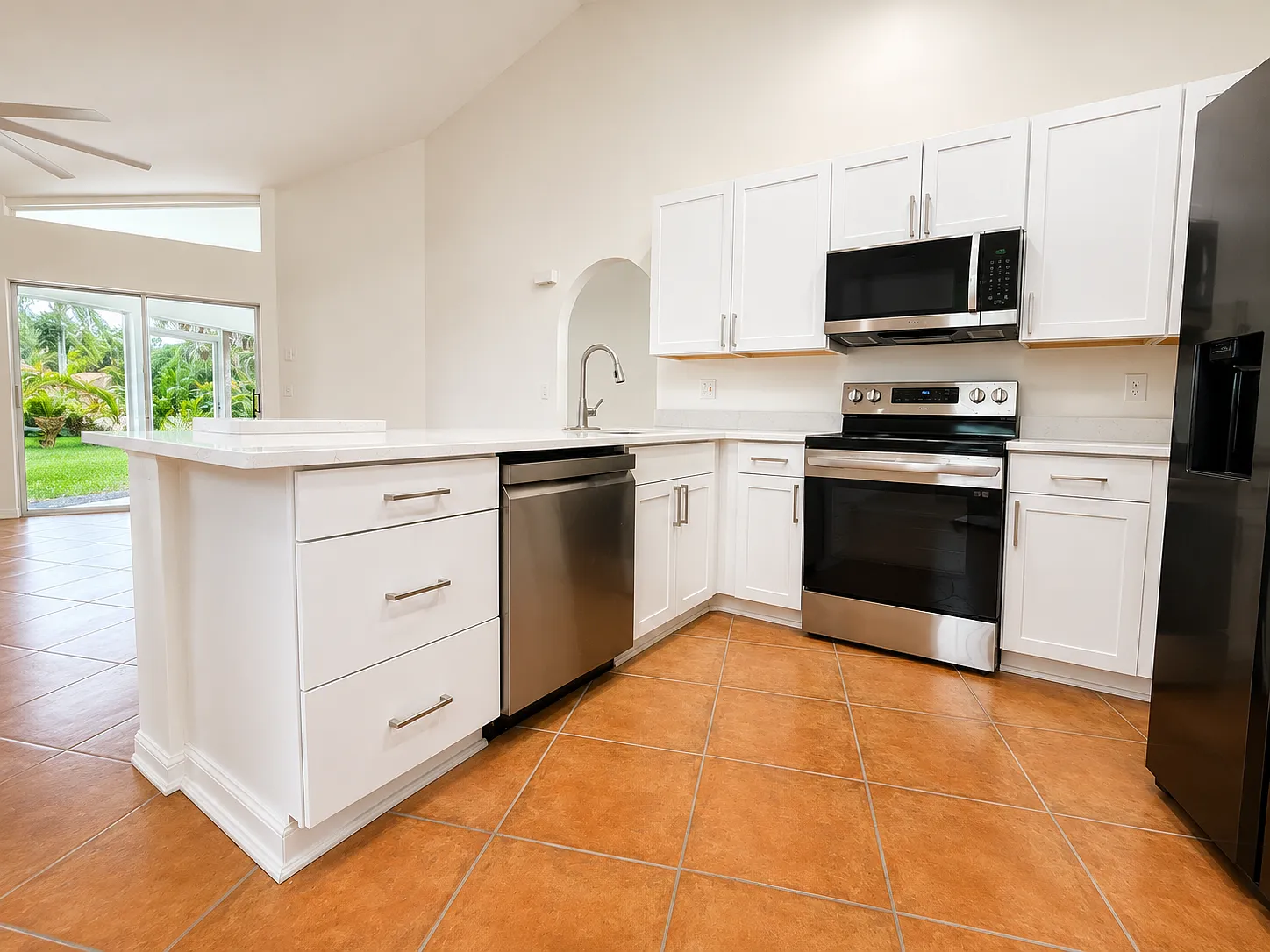 3 bed, 1732 sqft, $2,500 — Photo 2