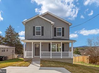 274 S Loudoun St, Strasburg, VA 22657