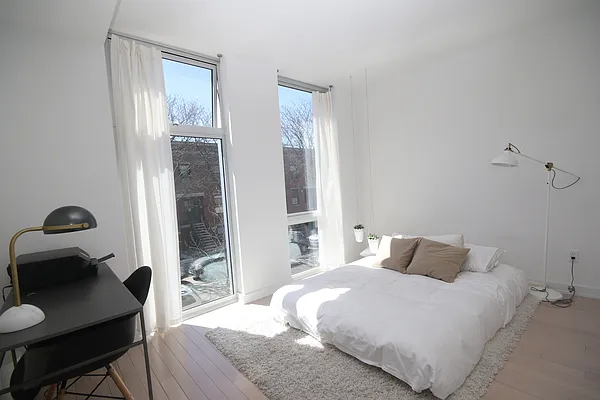 Rented by Station Cities | media 30